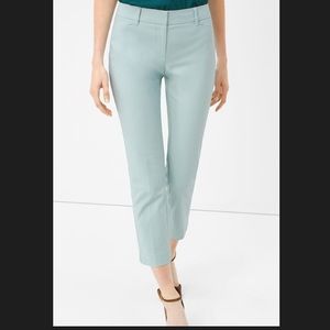💚 WHBM Perfect Form Straight Crop Pants